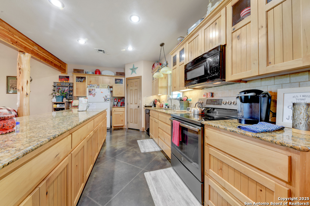 4190 Atkins Salado TX 76571