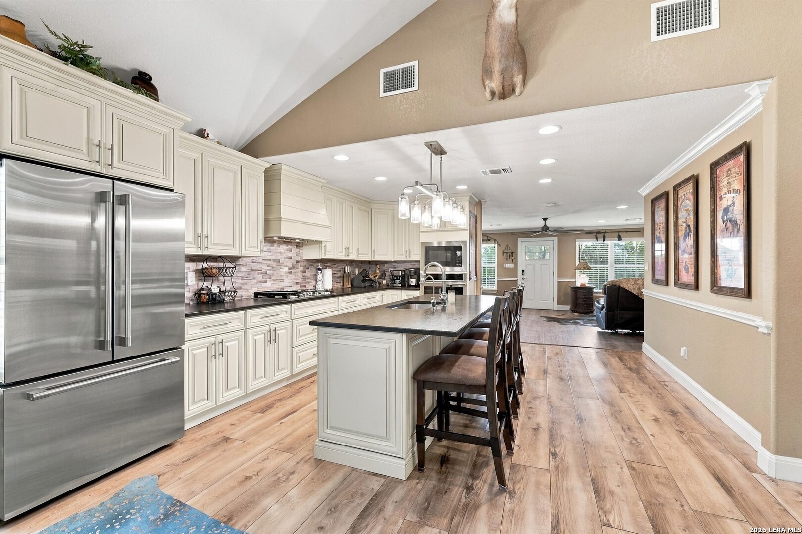 526 Cheyenne Trail Pipe Creek TX 78063