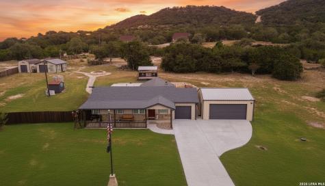 526 Cheyenne Trail Pipe Creek TX 78063