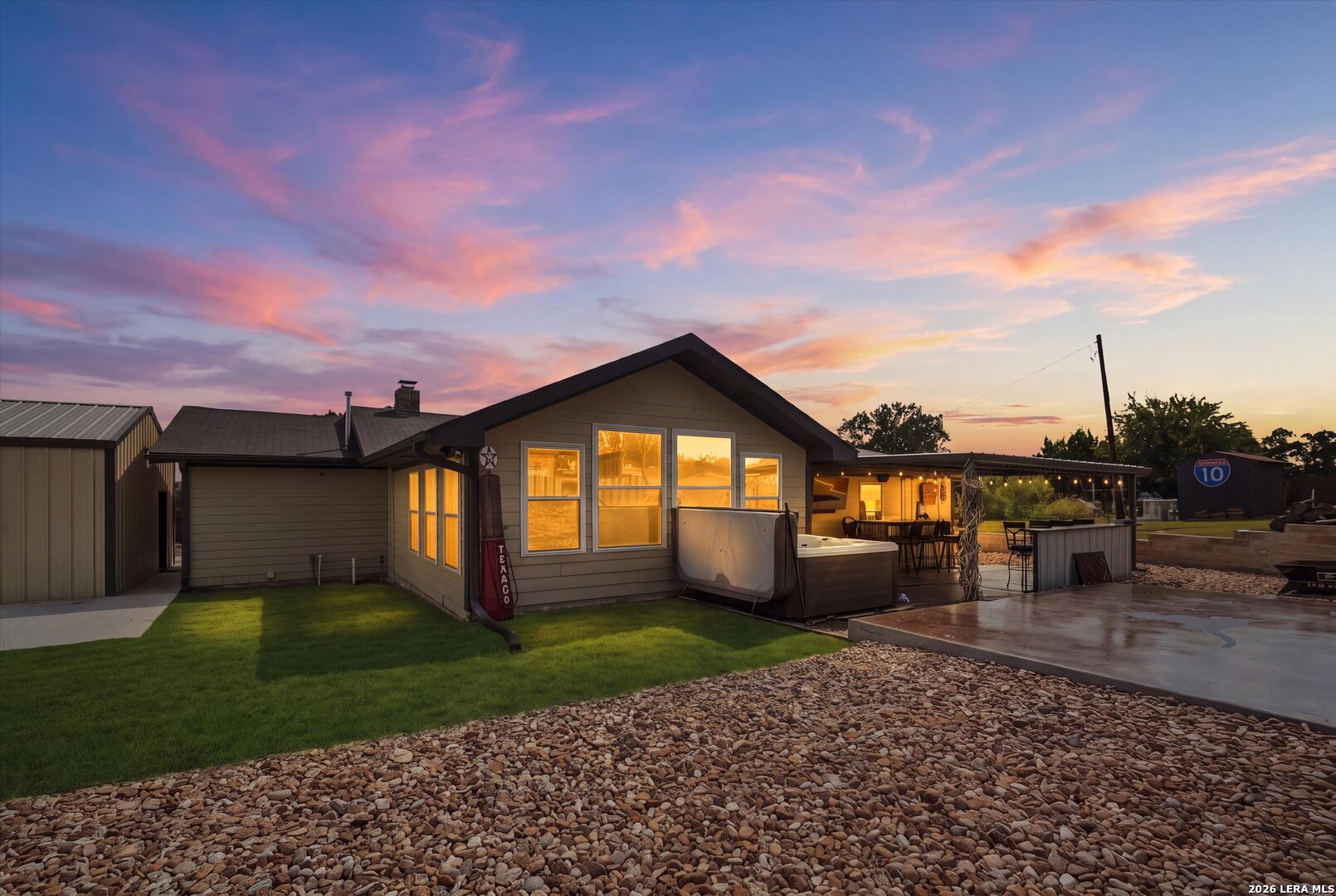 526 Cheyenne Trail Pipe Creek TX 78063