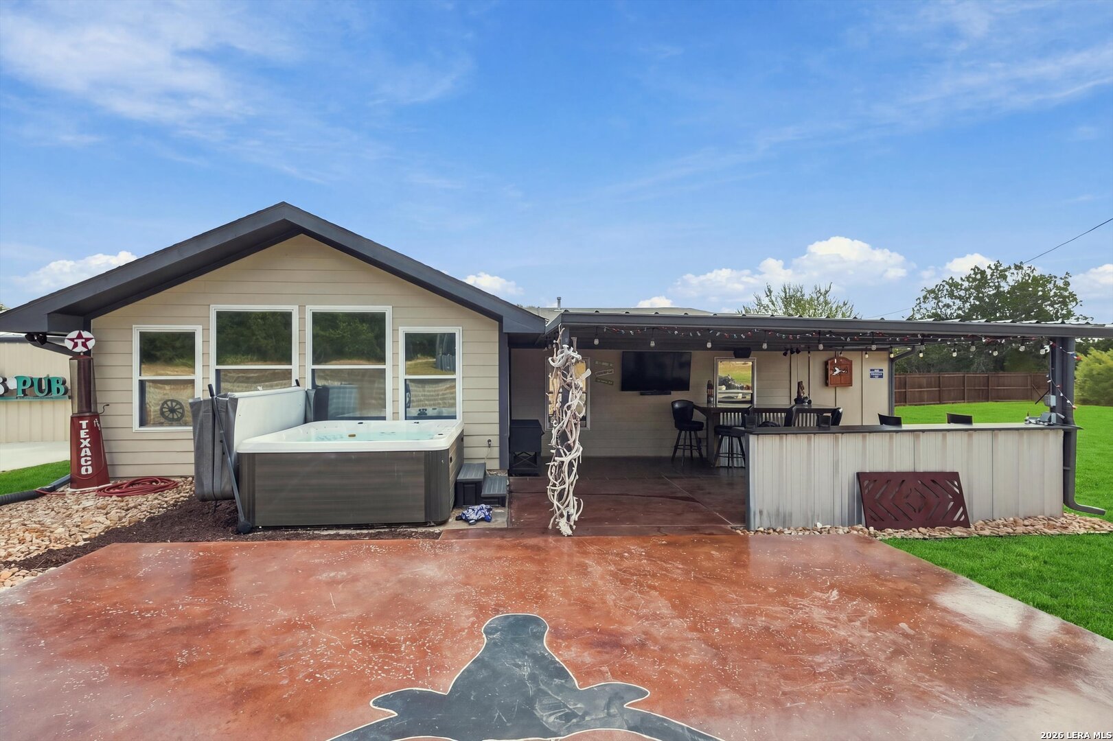 526 Cheyenne Trail Pipe Creek TX 78063
