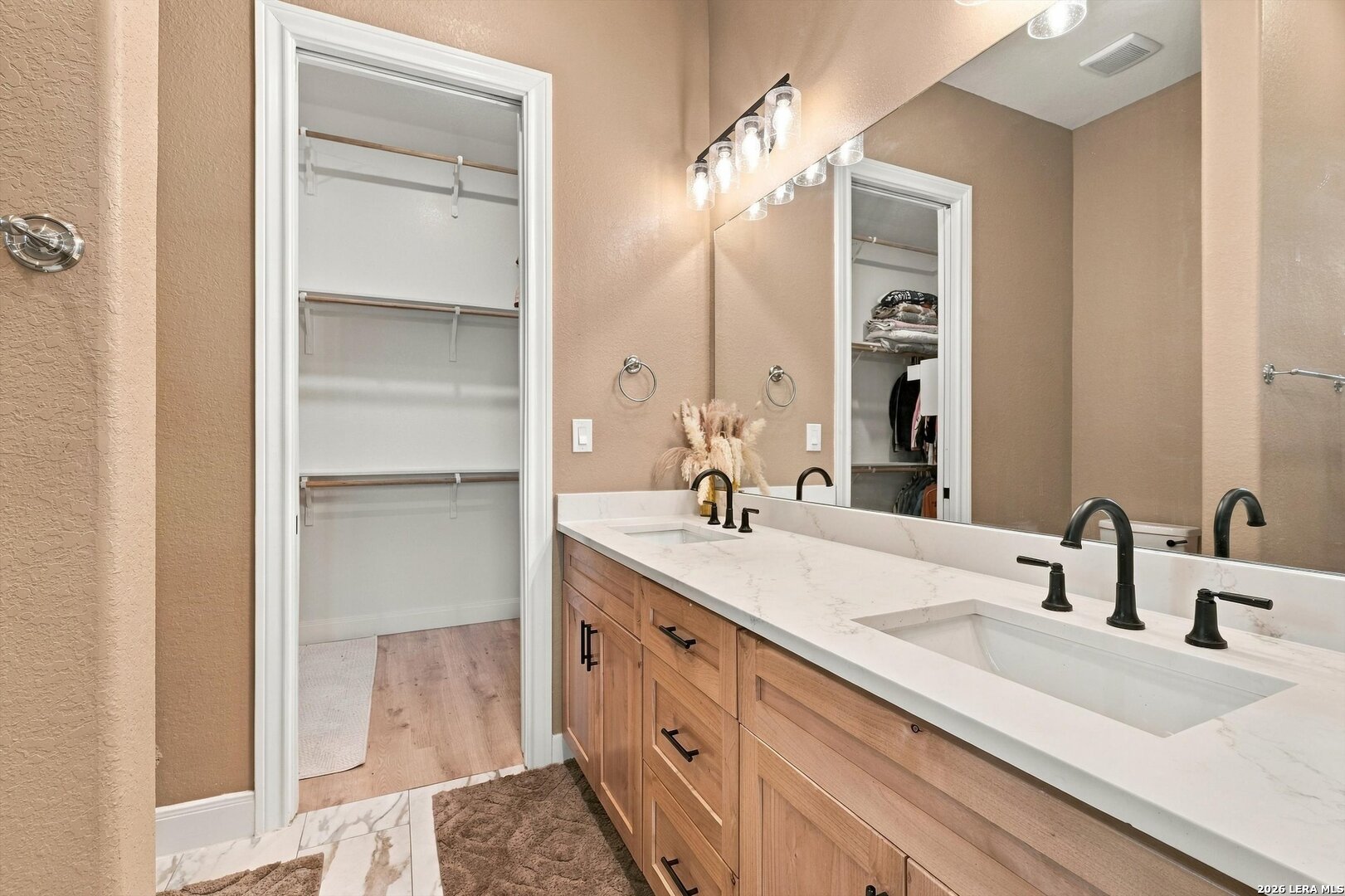 526 Cheyenne Trail Pipe Creek TX 78063