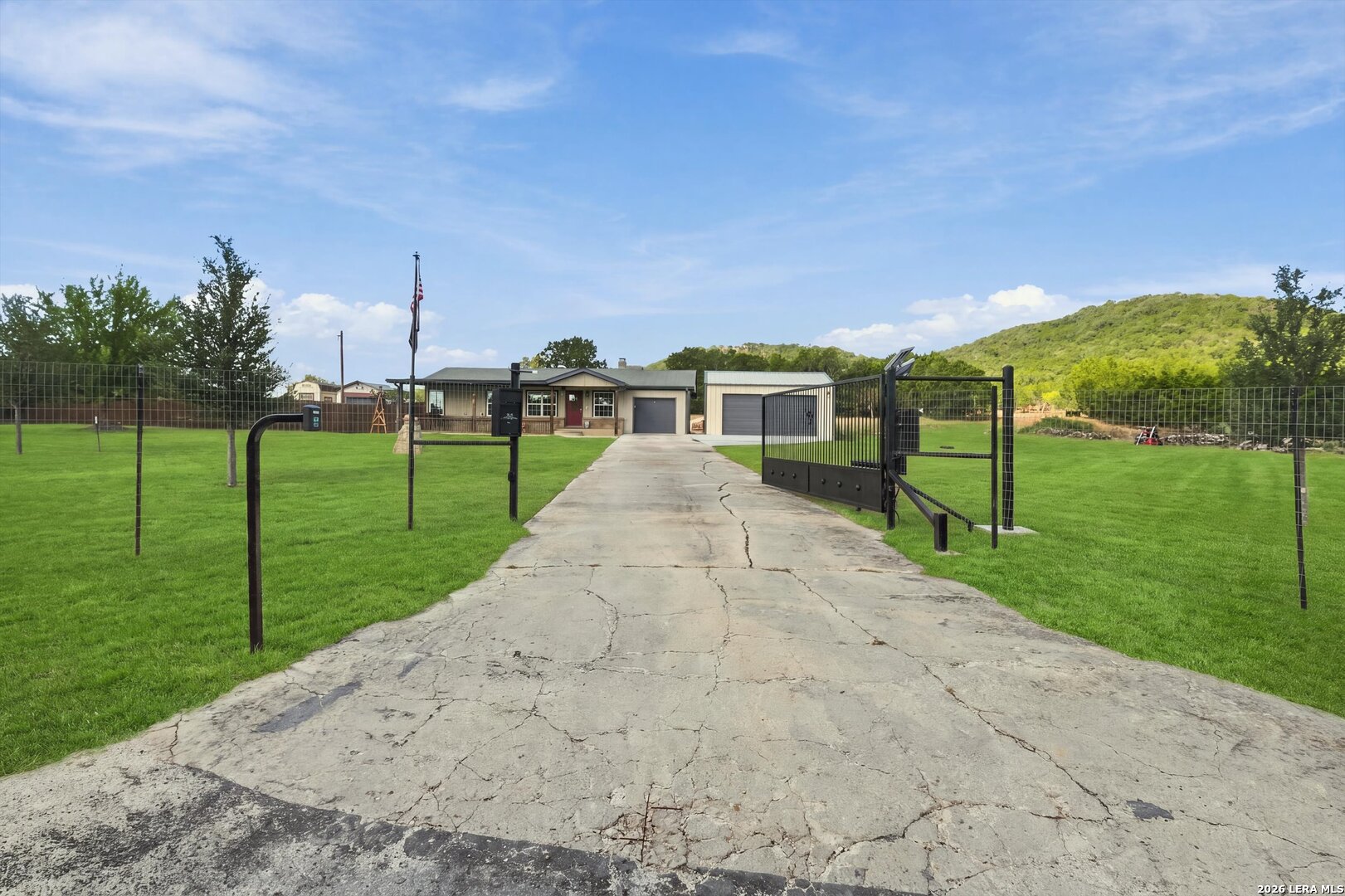 526 Cheyenne Trail Pipe Creek TX 78063