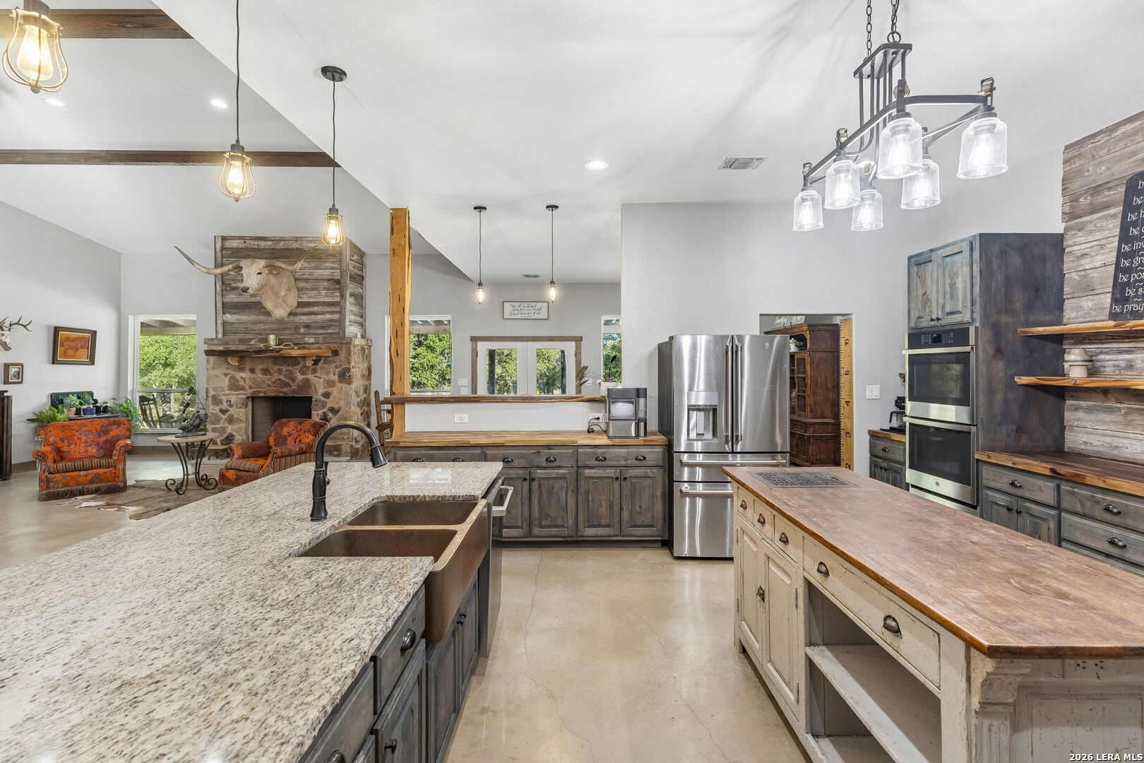 105 Dillard Lane Bergheim TX 78004