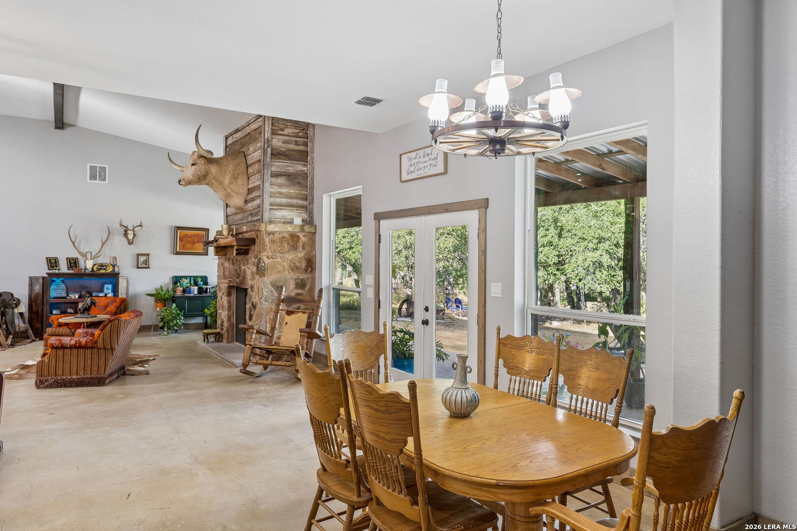 105 Dillard Lane Bergheim TX 78004