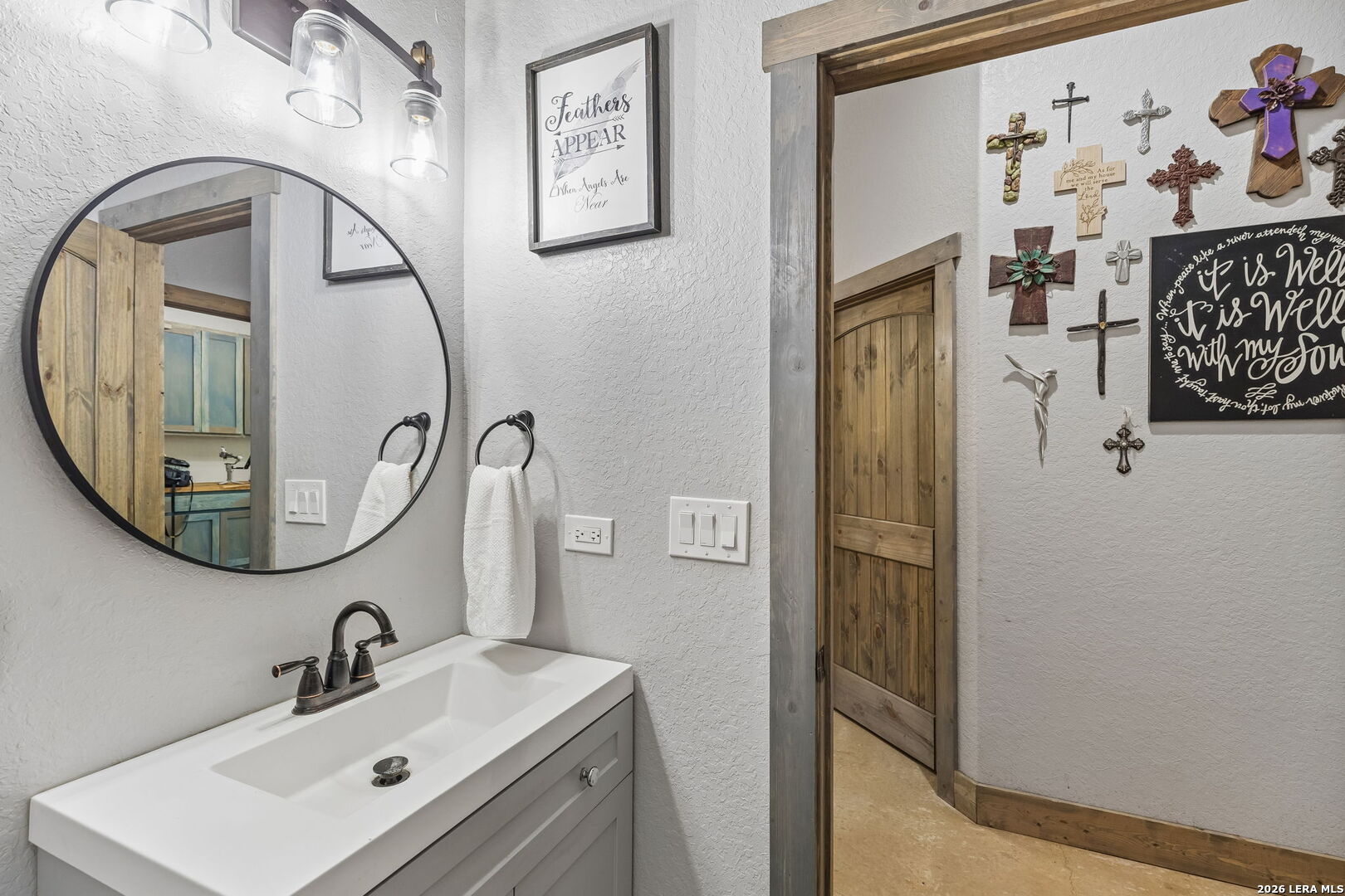 105 Dillard Lane Bergheim TX 78004