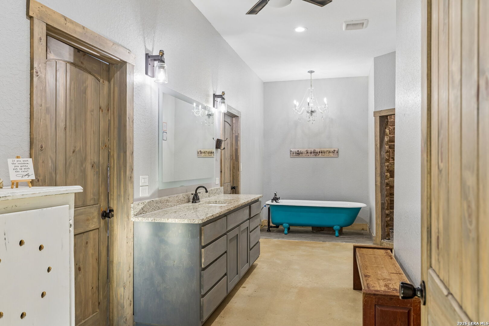 105 Dillard Lane Bergheim TX 78004
