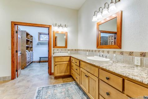 408 Copeland Hill Smithville TX 78957