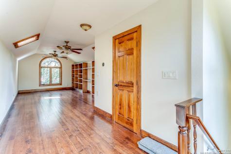 408 Copeland Hill Smithville TX 78957