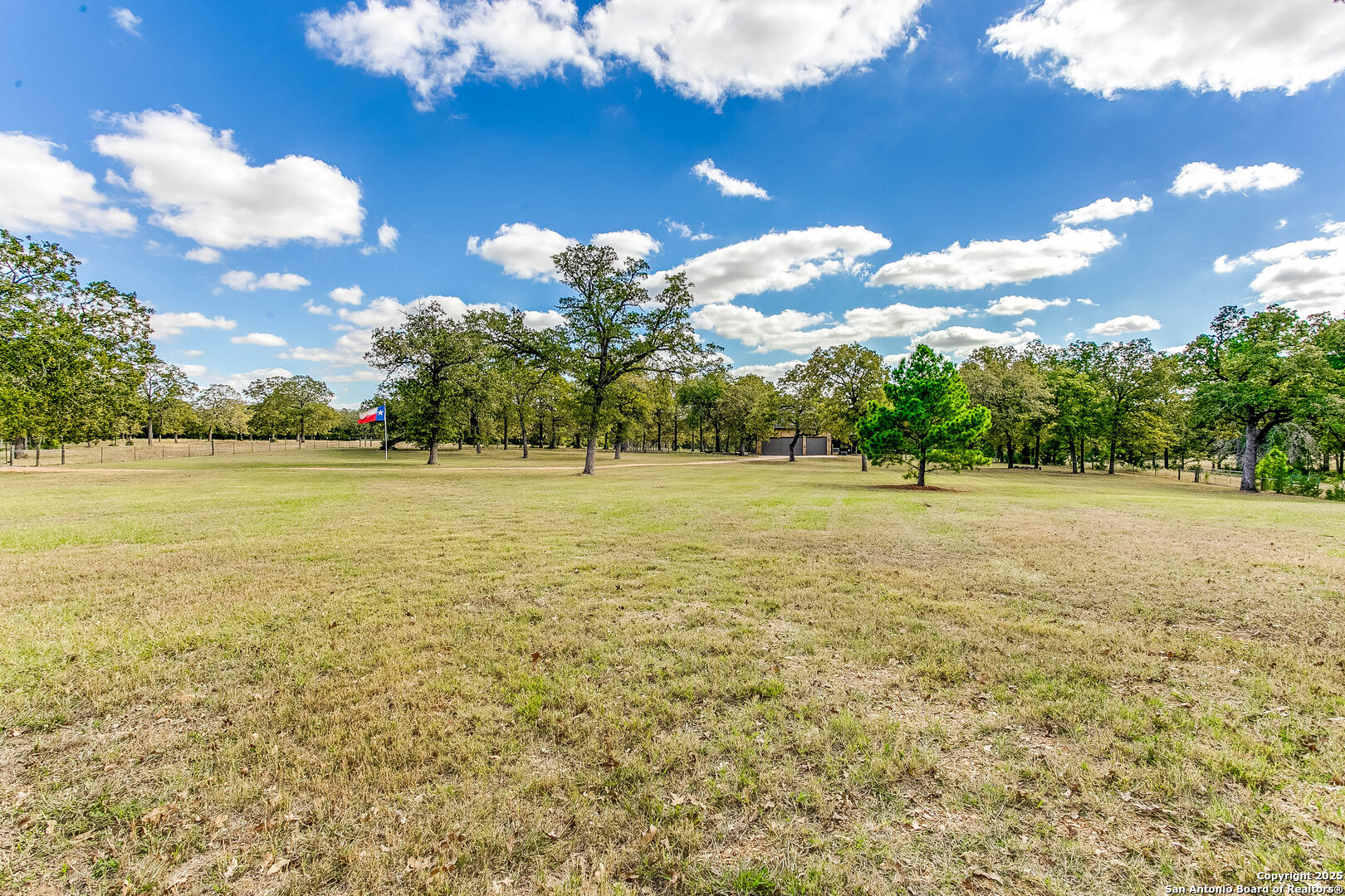 408 Copeland Hill Smithville TX 78957