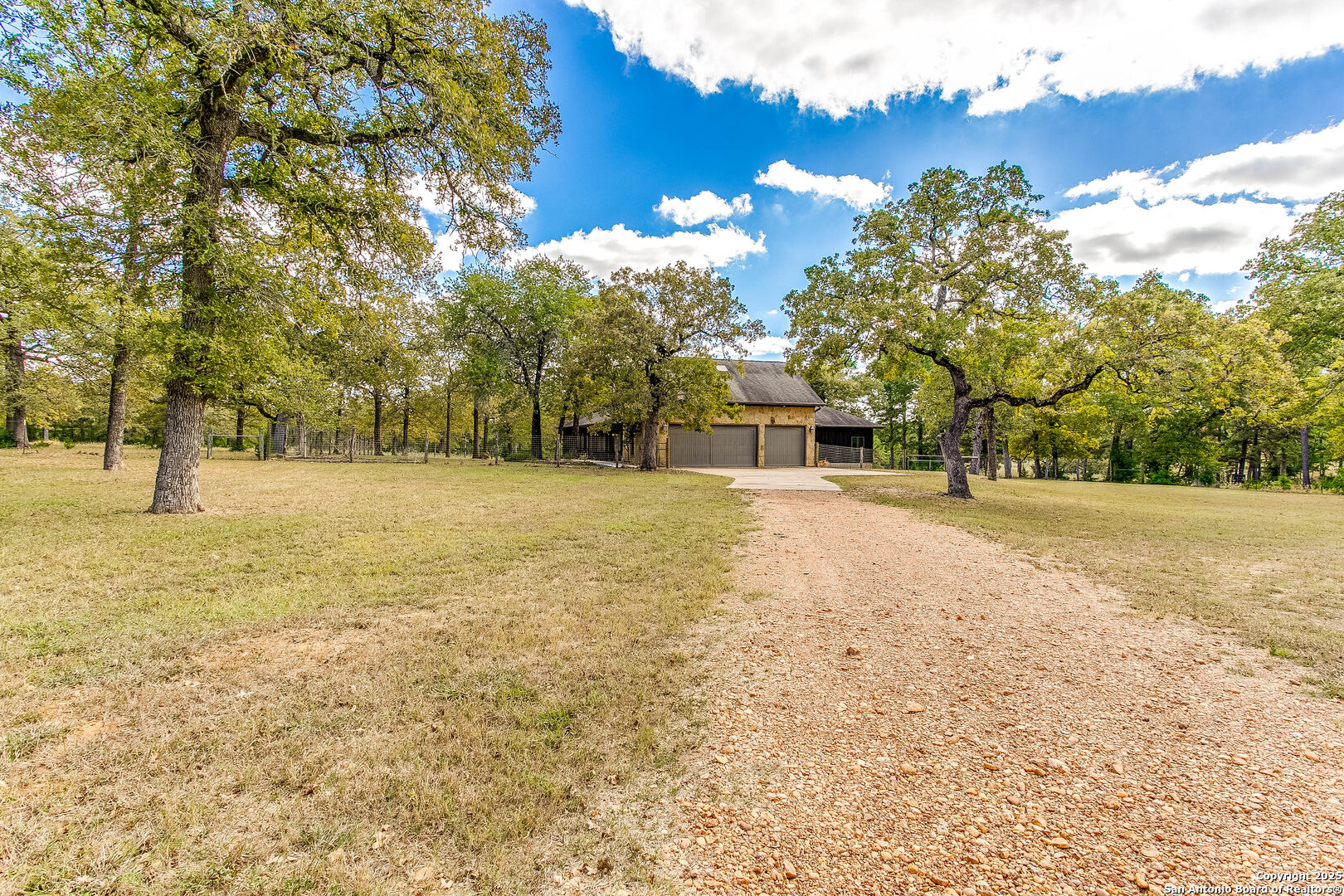 408 Copeland Hill Smithville TX 78957
