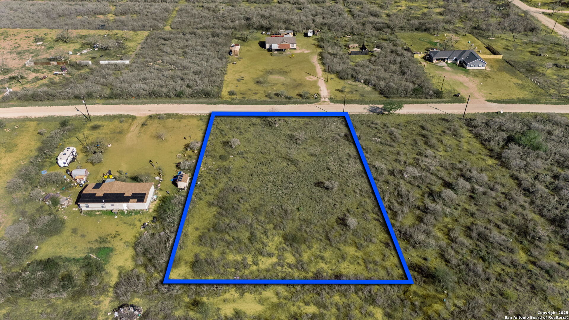 167 County Road 2665 Moore TX 78057