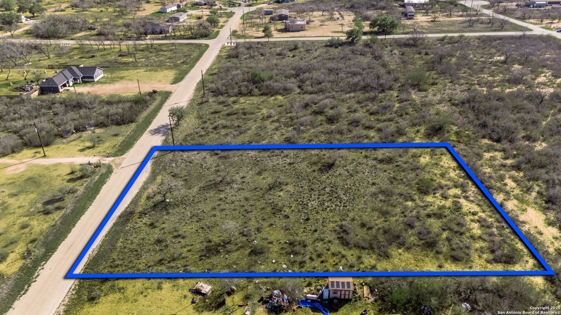 167 County Road 2665 Moore TX 78057