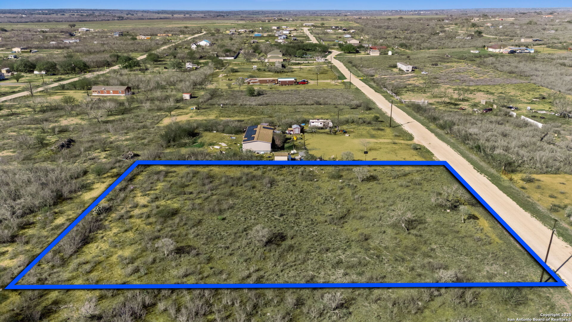 167 County Road 2665 Moore TX 78057