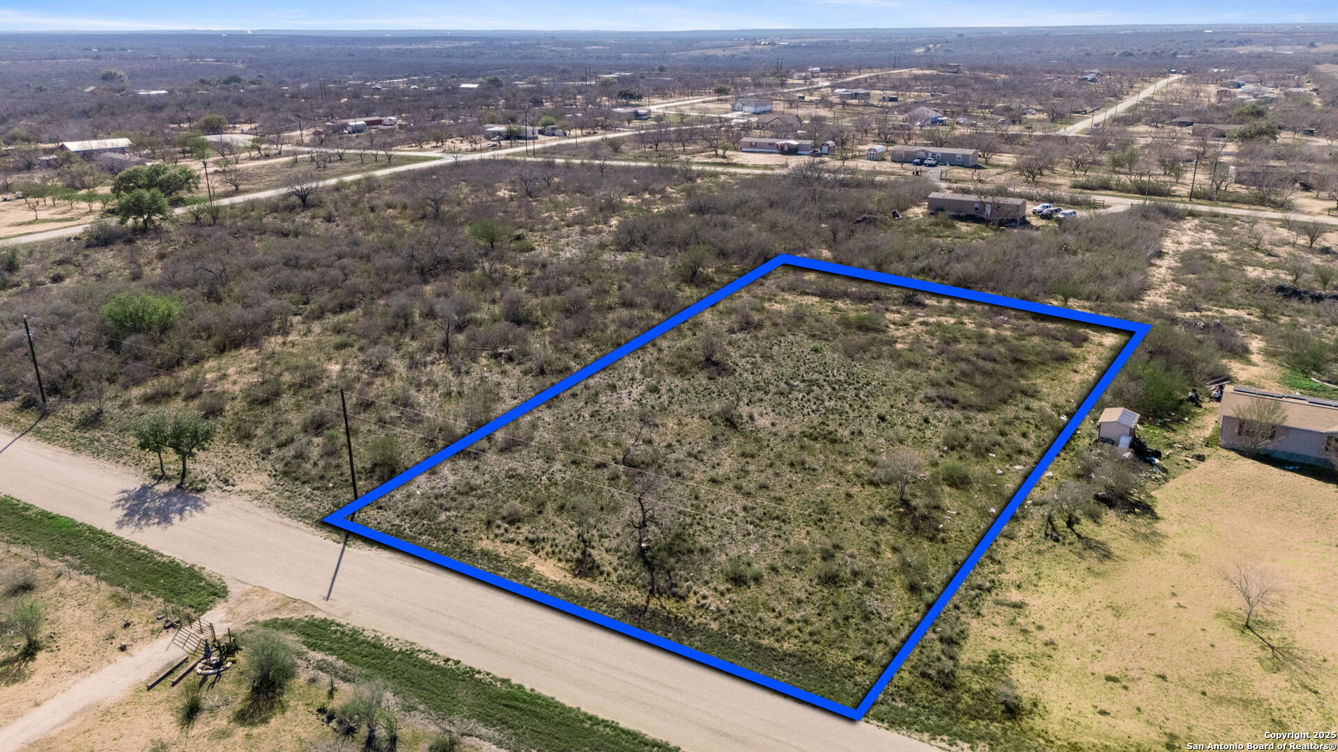 167 County Road 2665 Moore TX 78057