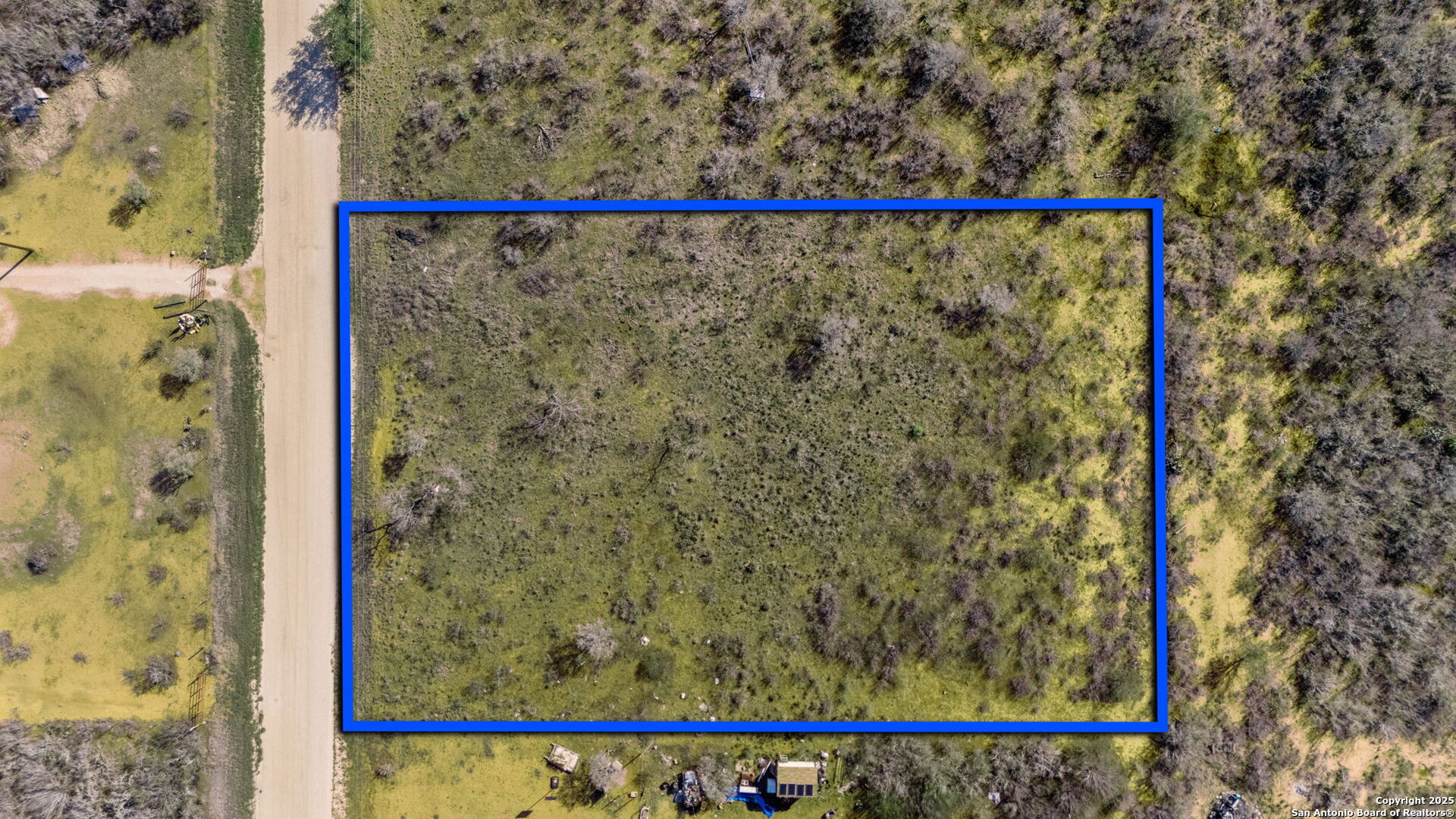 167 County Road 2665 Moore TX 78057