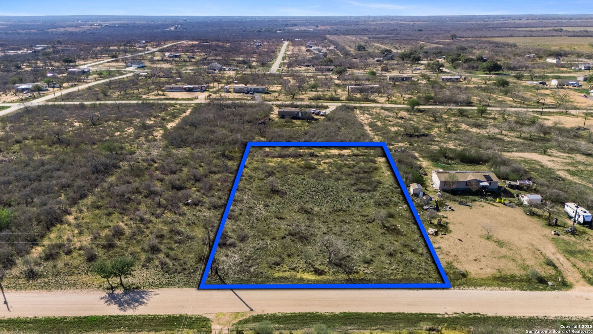 167 County Road 2665 Moore TX 78057