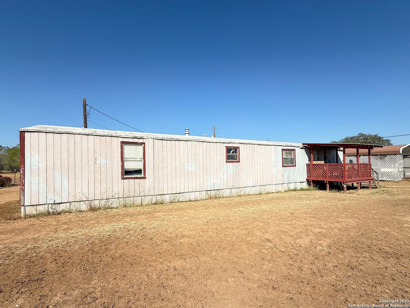 179 Pr 6624 Devine TX 78016