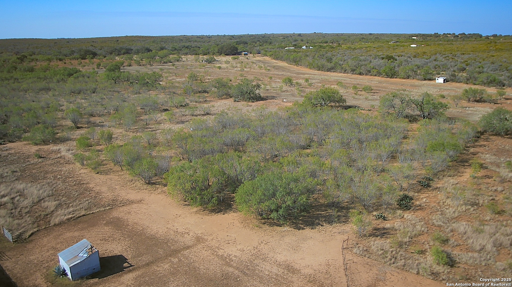179 Pr 6624 Devine TX 78016