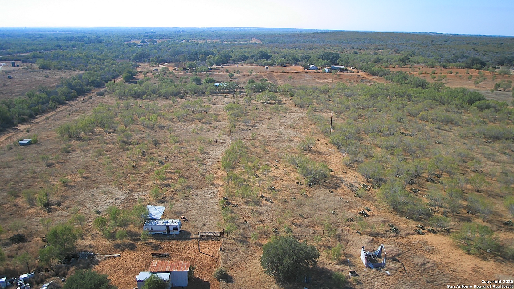 179 Pr 6624 Devine TX 78016