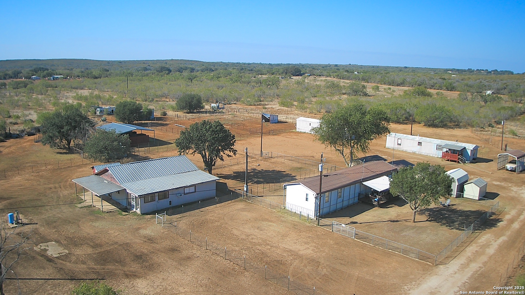 179 Pr 6624 Devine TX 78016