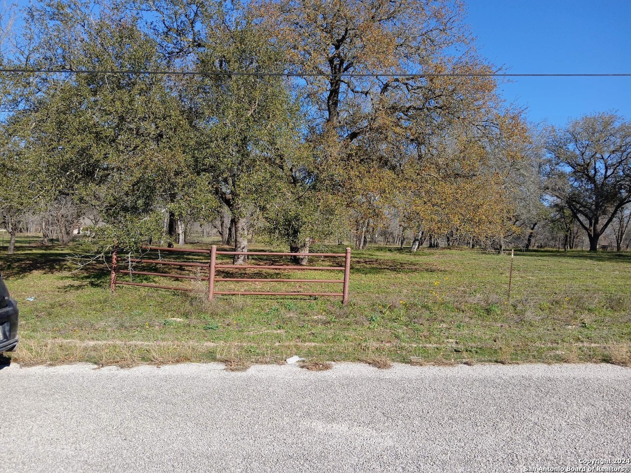 286 County Road 6876 Natalia TX 78059