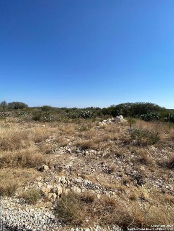 73 Friendship Hills Circle Uvalde TX 78801