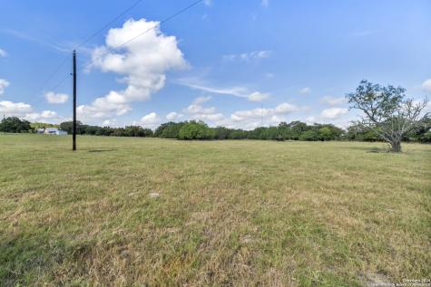 12153 E Us Highway 87 W La Vernia TX 78121