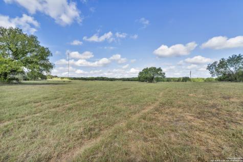 12153 E Us Highway 87 W La Vernia TX 78121