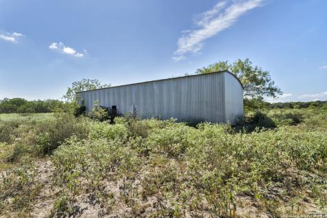 12153 E Us Highway 87 W La Vernia TX 78121