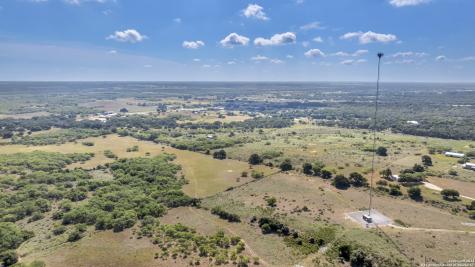 12153 E Us Highway 87 W La Vernia TX 78121