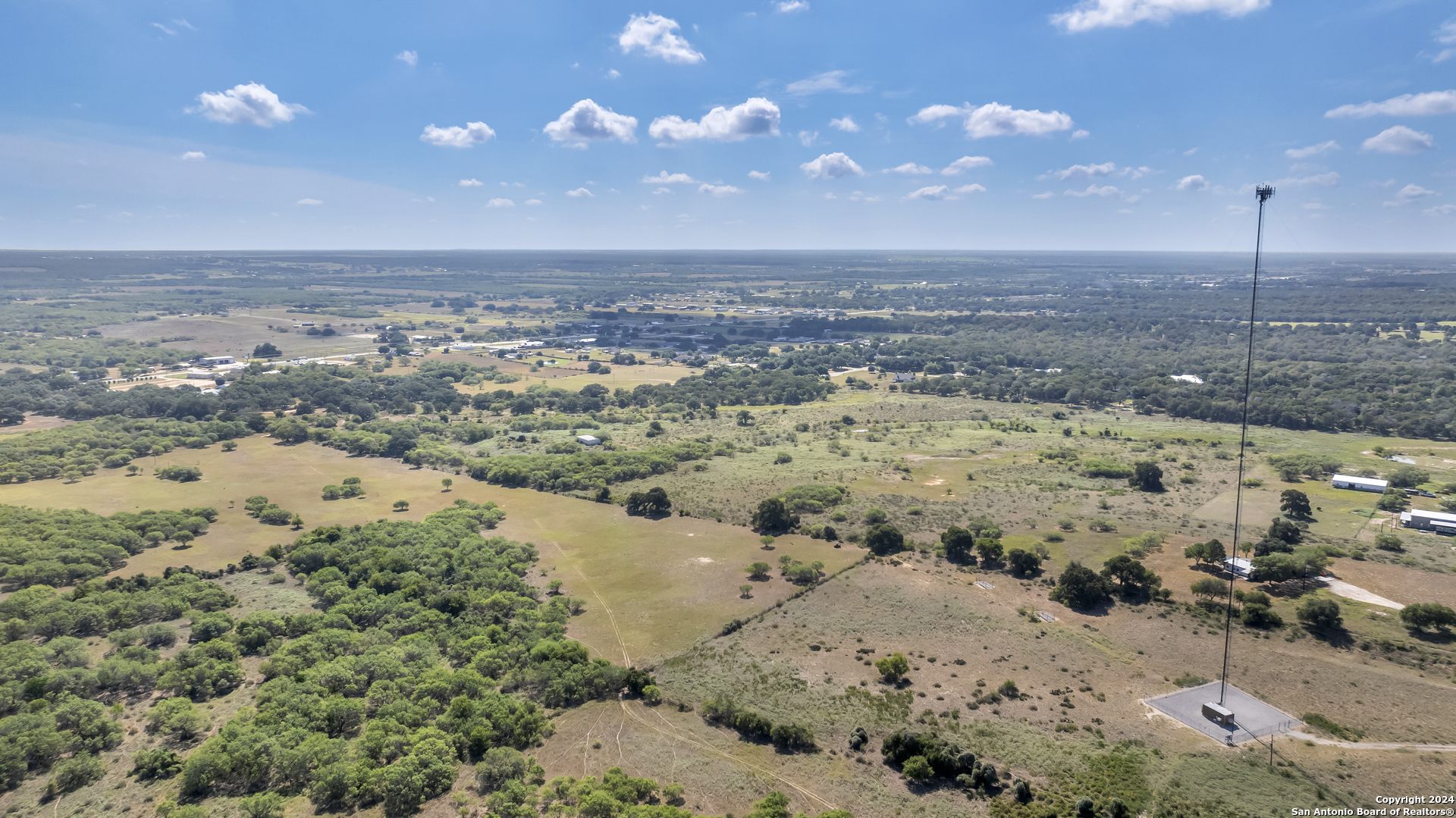 12153 E Us Hwy 87 W La Vernia TX 78121