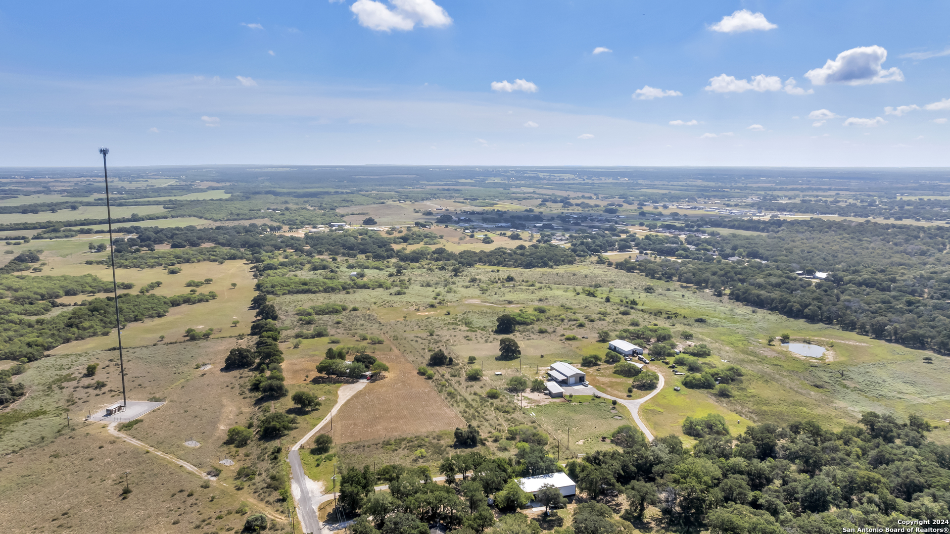 12153 E Us Hwy 87 W La Vernia TX 78121