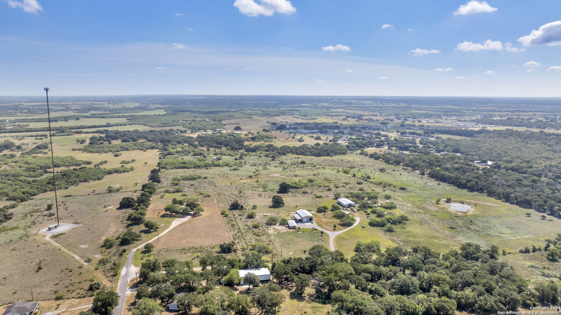 12153 E Us Hwy 87 W La Vernia TX 78121