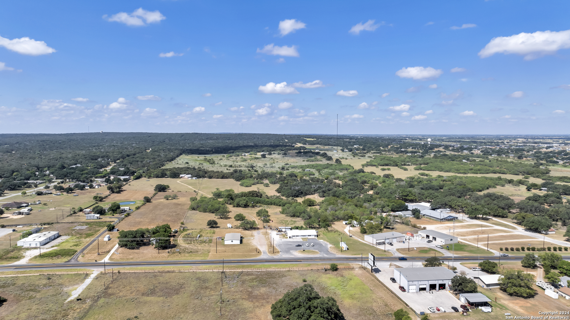 12153 E Us Hwy 87 W La Vernia TX 78121