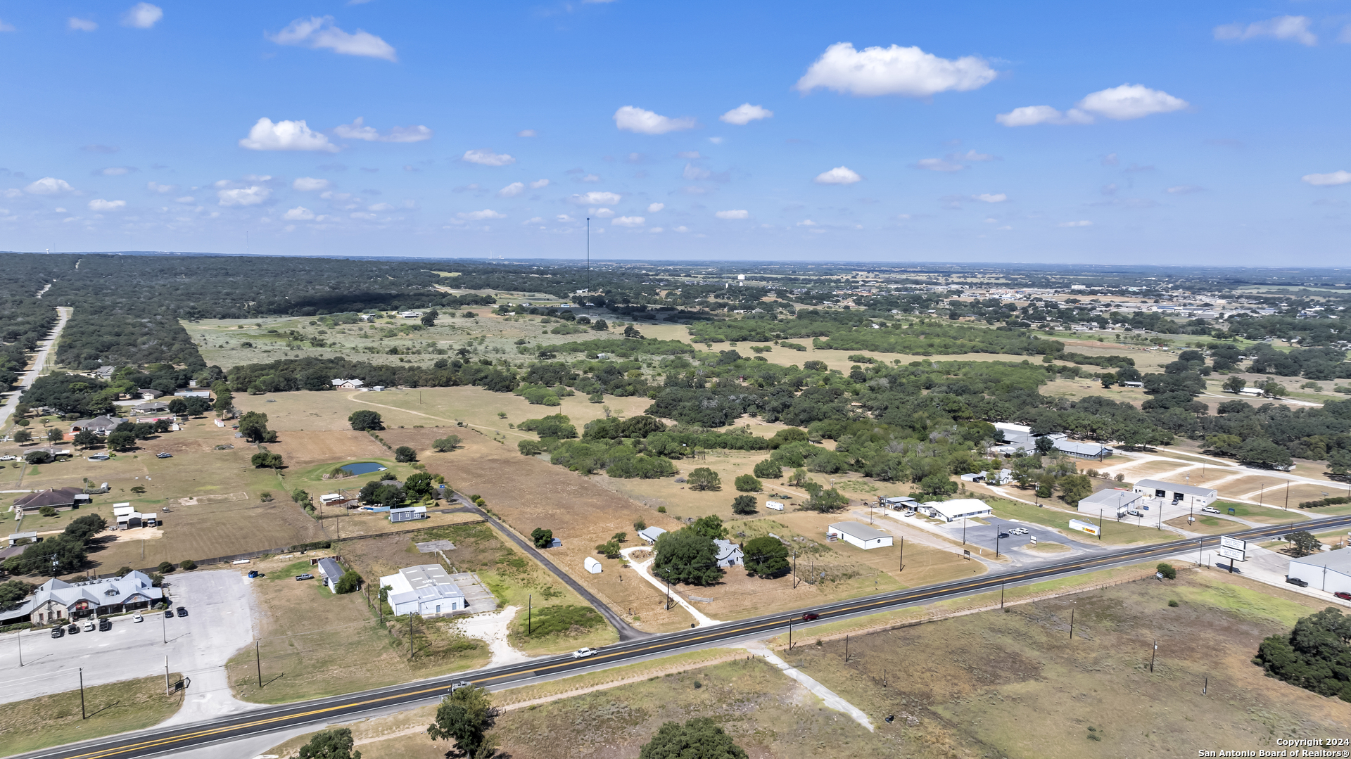 12153 E Us Hwy 87 W La Vernia TX 78121