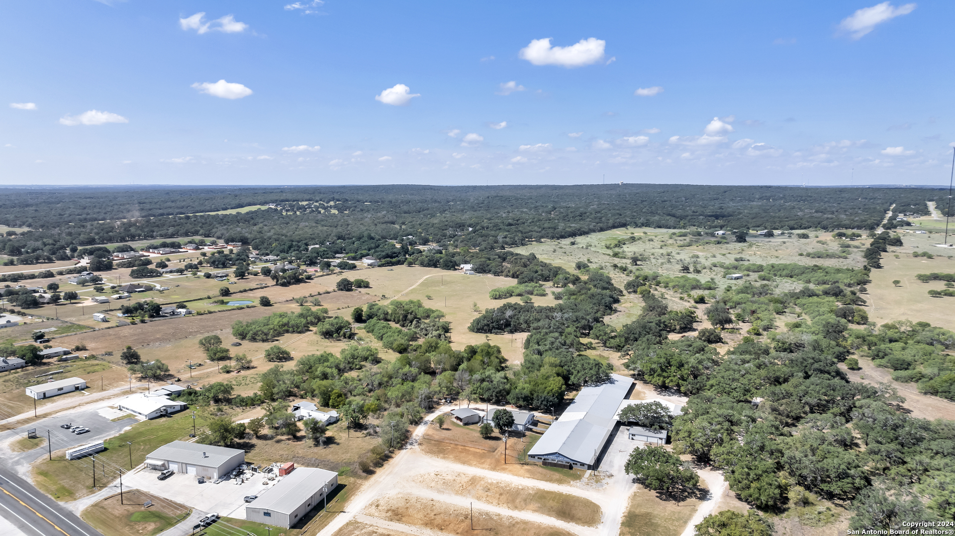 12153 E Us Hwy 87 W La Vernia TX 78121