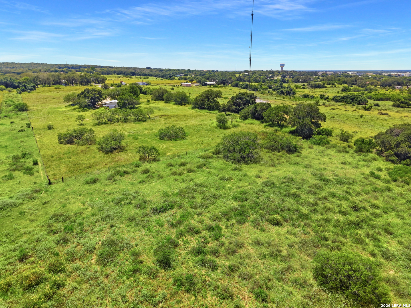 802 Wolf La Vernia TX 78121