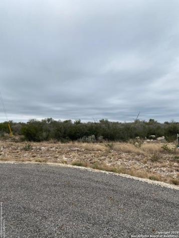 92 Palomino Hills Circle Uvalde TX 78801