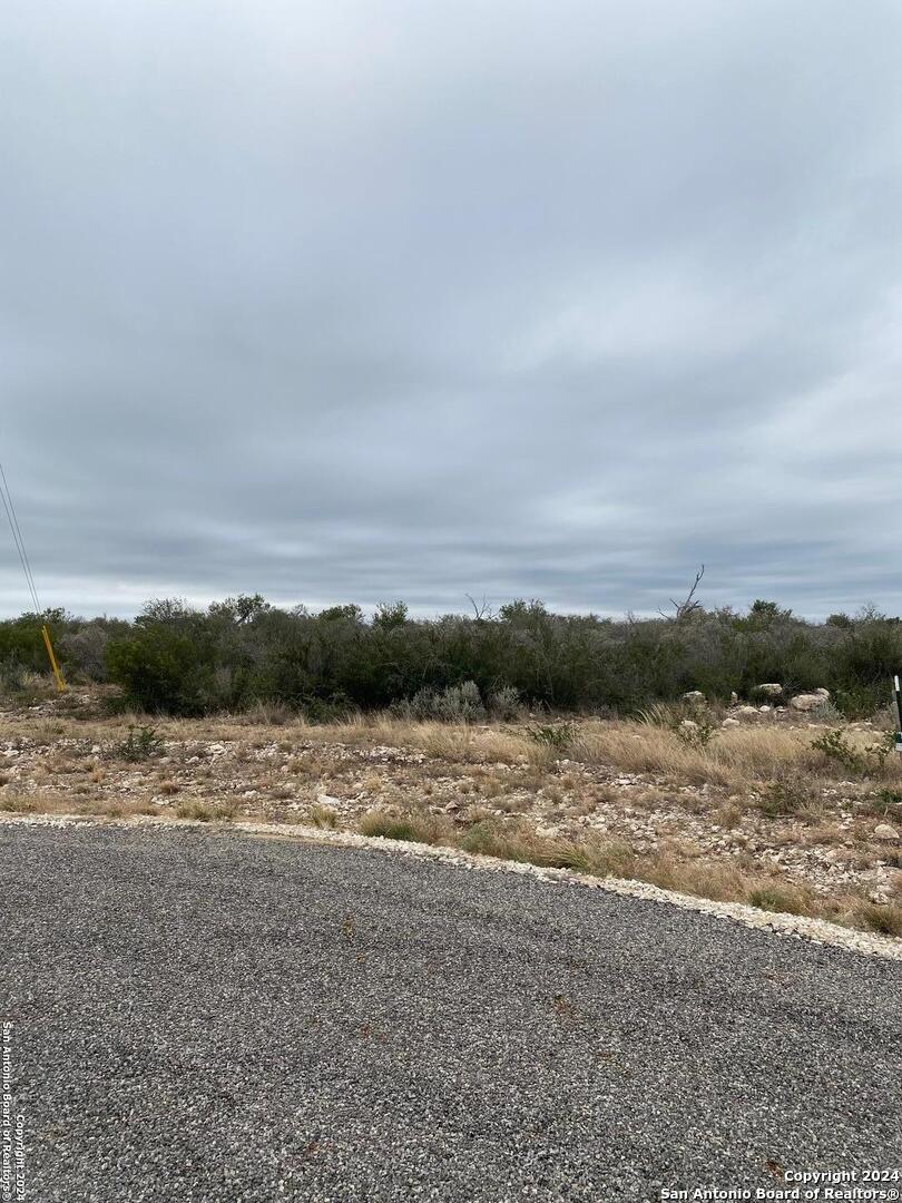 92 Palomino Hills Circle Uvalde TX 78801