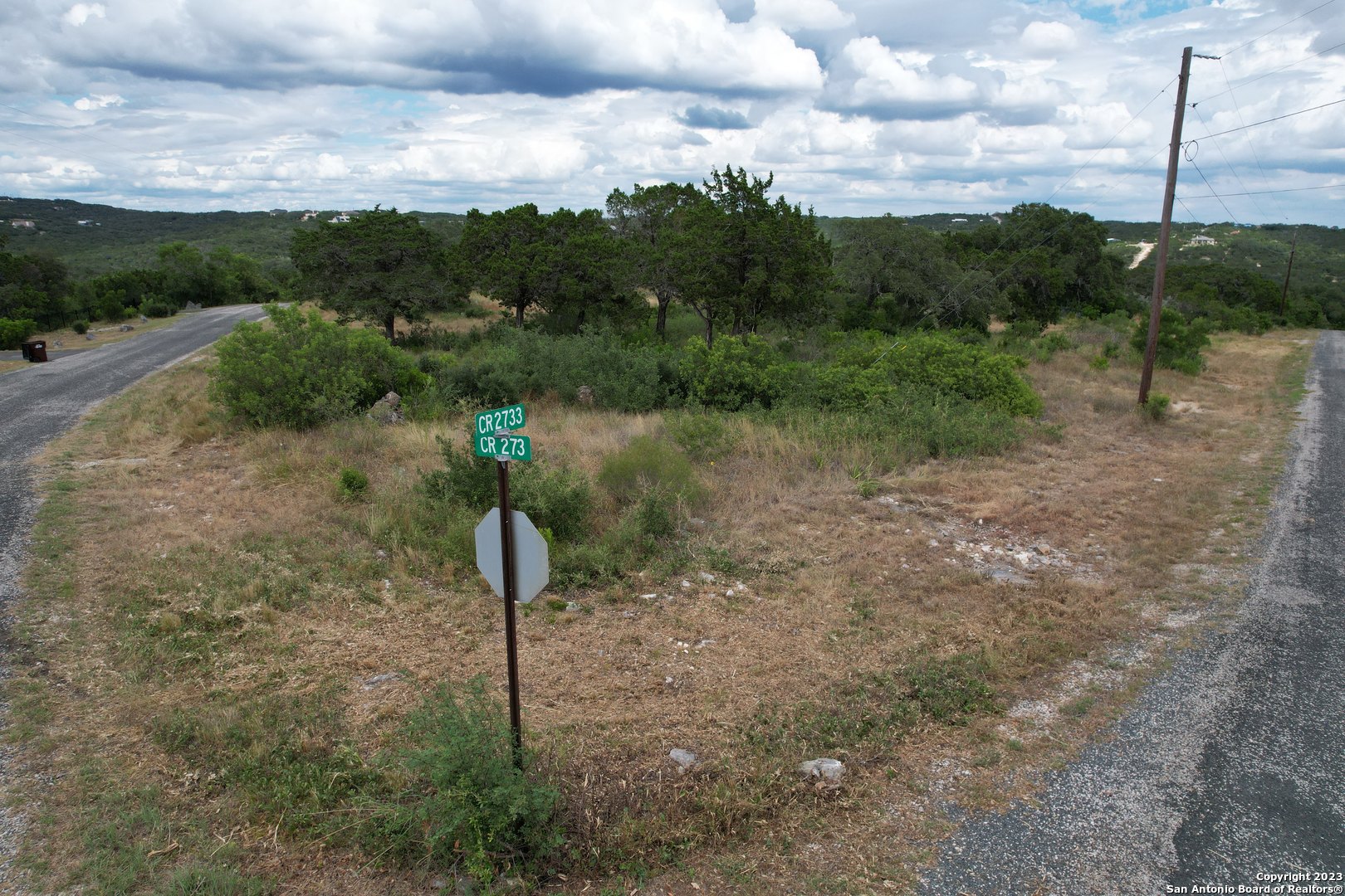 1124 County Road 273 Mico TX 78056