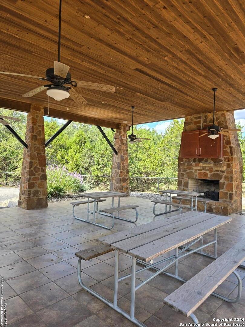 2142 Alto Lago Canyon Lake TX 78133