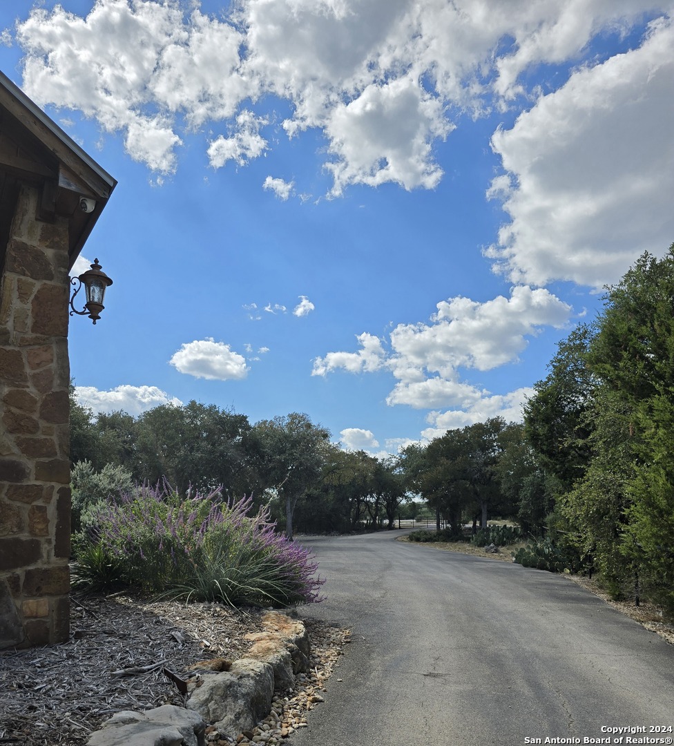 2142 Alto Lago Canyon Lake TX 78133