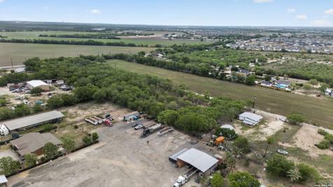 12145 Fischer Road Von Ormy TX 78073