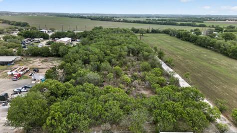 12145 Fischer Road Von Ormy TX 78073