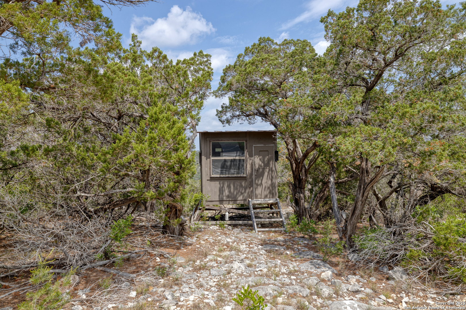 824 S Pinon Loop Camp Wood TX 78833