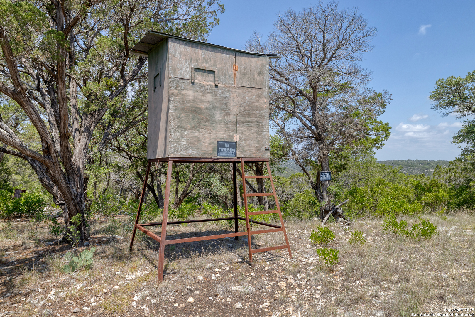 824 S Pinon Loop Camp Wood TX 78833