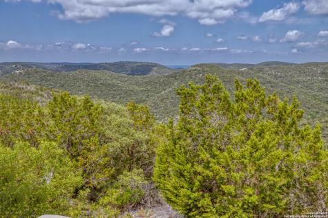 824 S Pinon Loop Camp Wood TX 78833