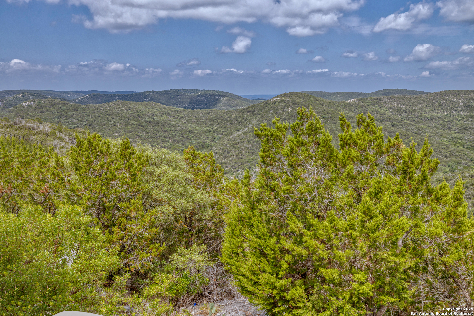 824 S Pinon Loop Camp Wood TX 78833
