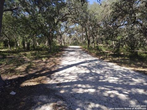 2682 Highway 336 Leakey TX 78873
